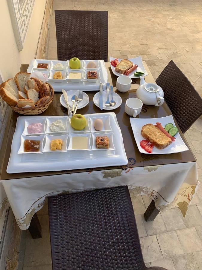 Muslima Hotel Bukhara Esterno foto