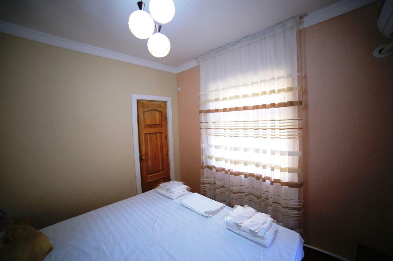 Muslima Hotel Bukhara Esterno foto