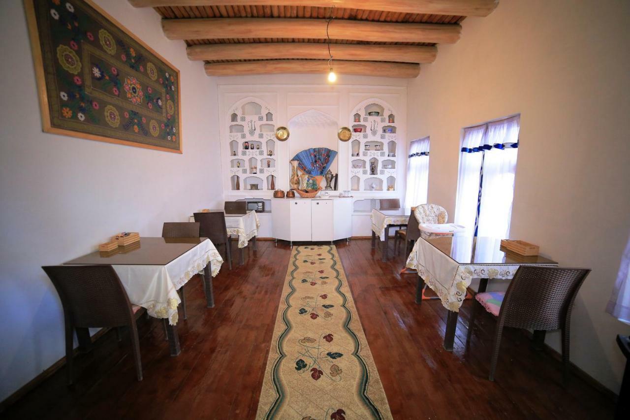 Muslima Hotel Bukhara Esterno foto