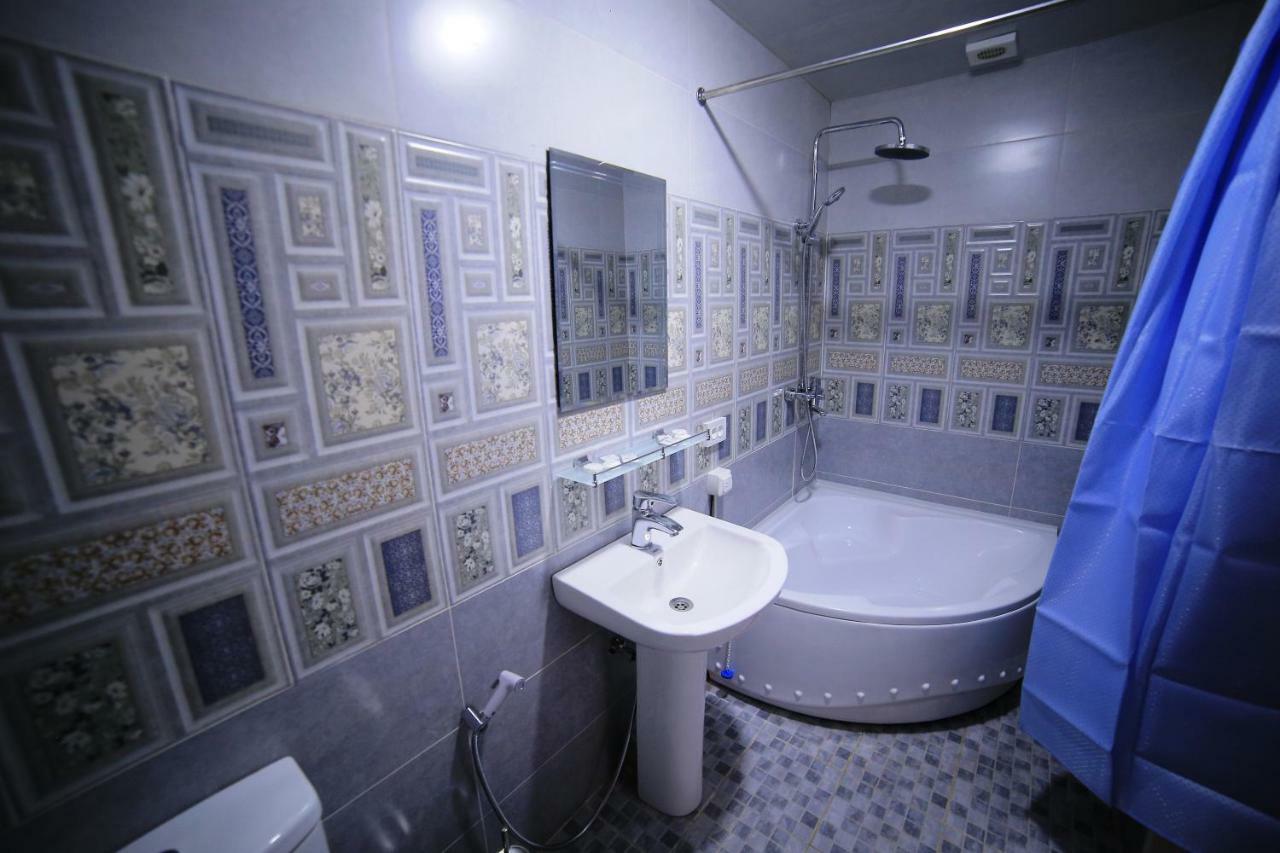 Muslima Hotel Bukhara Esterno foto