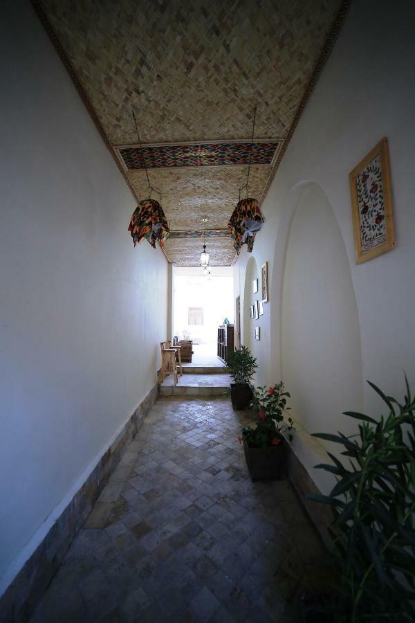 Muslima Hotel Bukhara Esterno foto